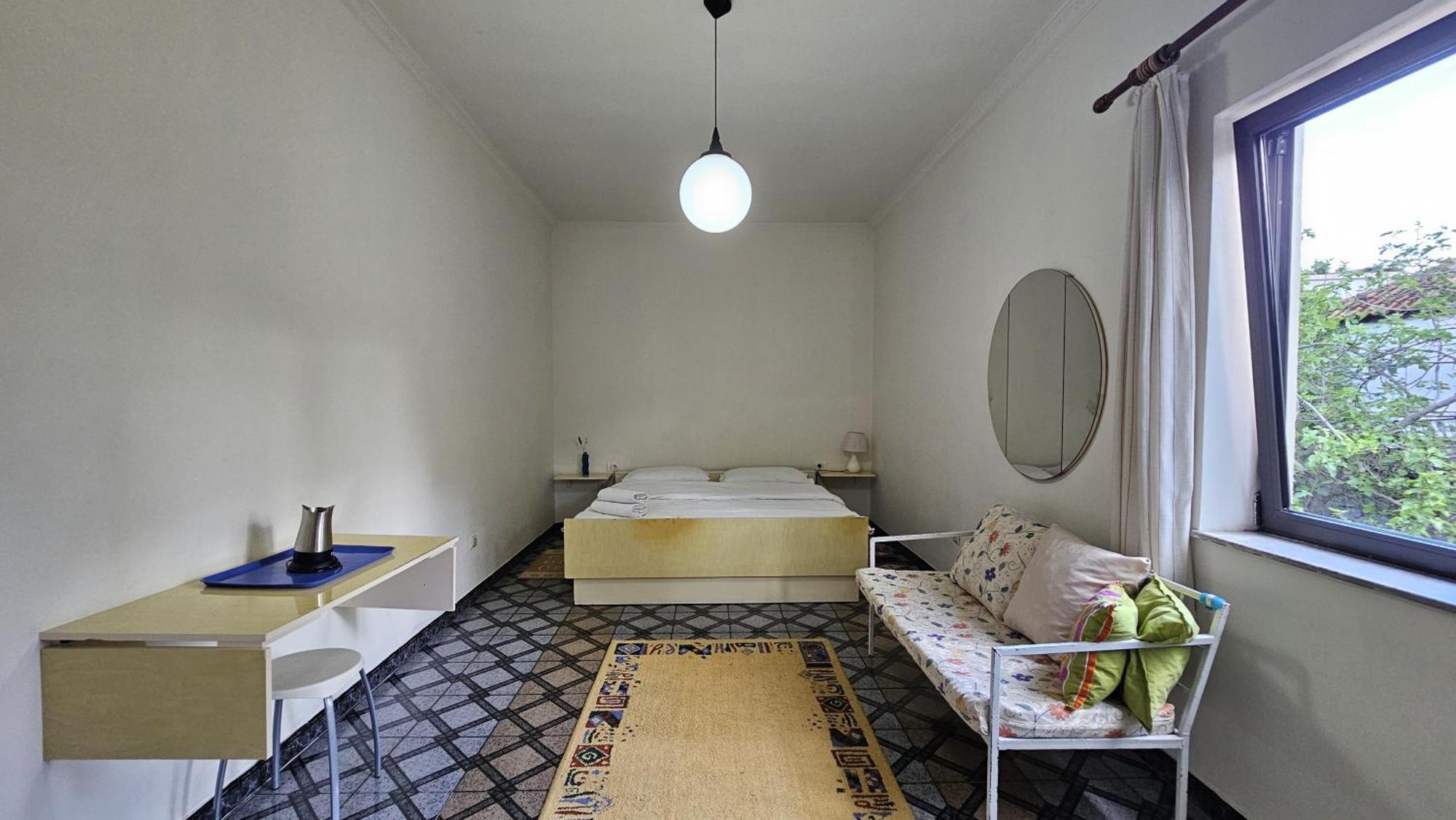 Angie'S Shared Villa Tam 地拉那 外观 照片