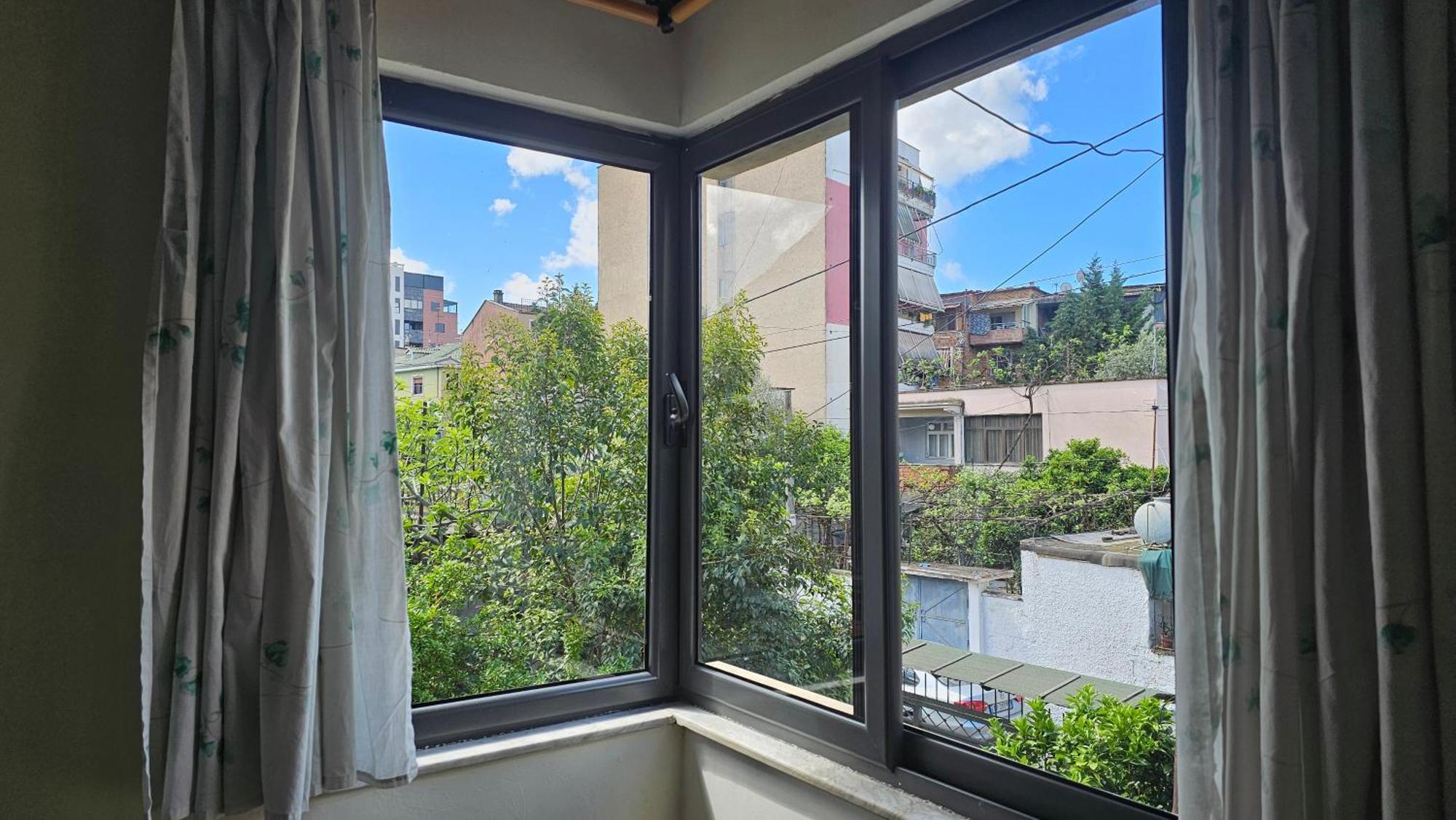 Angie'S Shared Villa Tam 地拉那 外观 照片