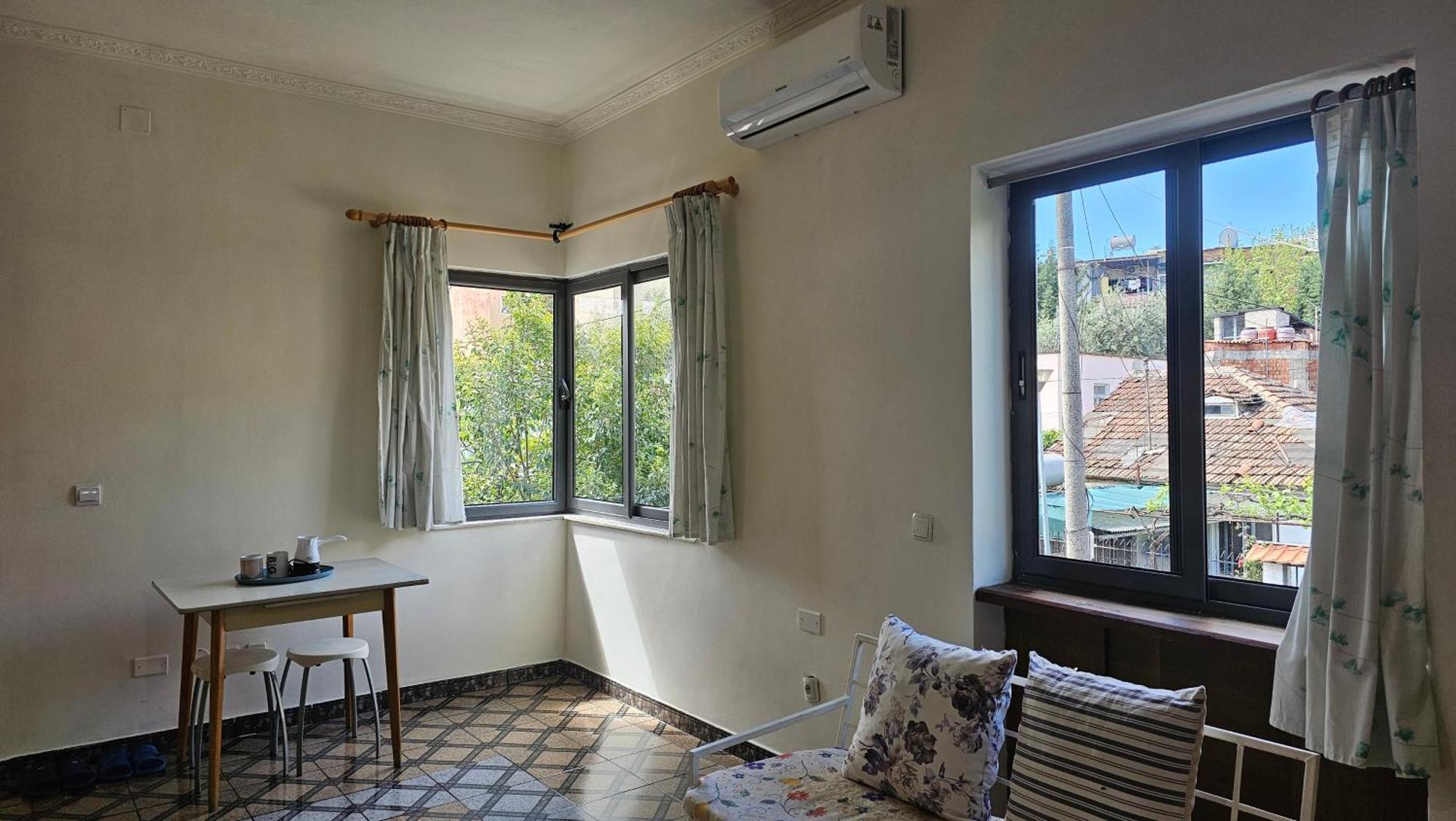 Angie'S Shared Villa Tam 地拉那 外观 照片